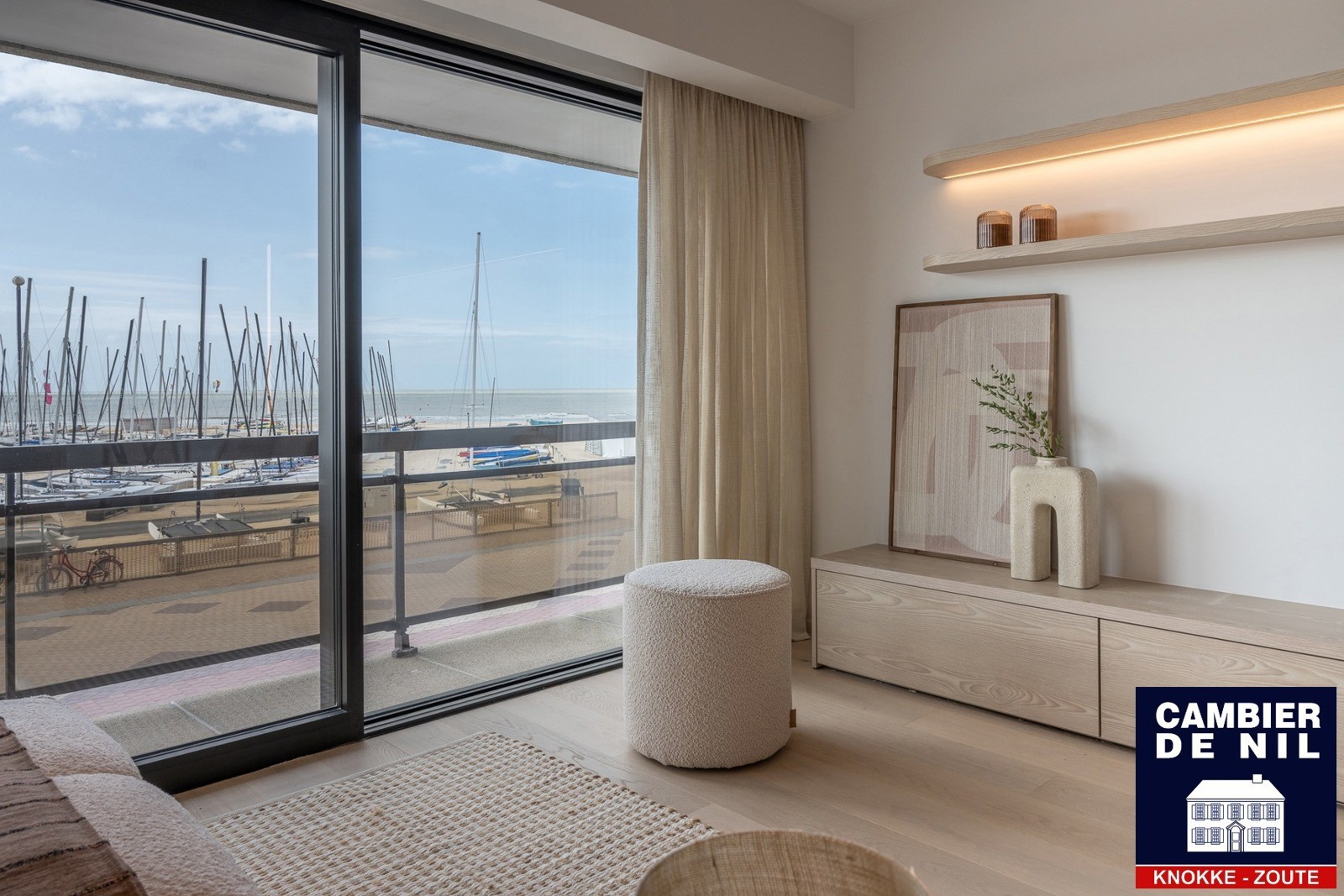 Appartement luxueux sur la digue de mer de Duinbergen.  2