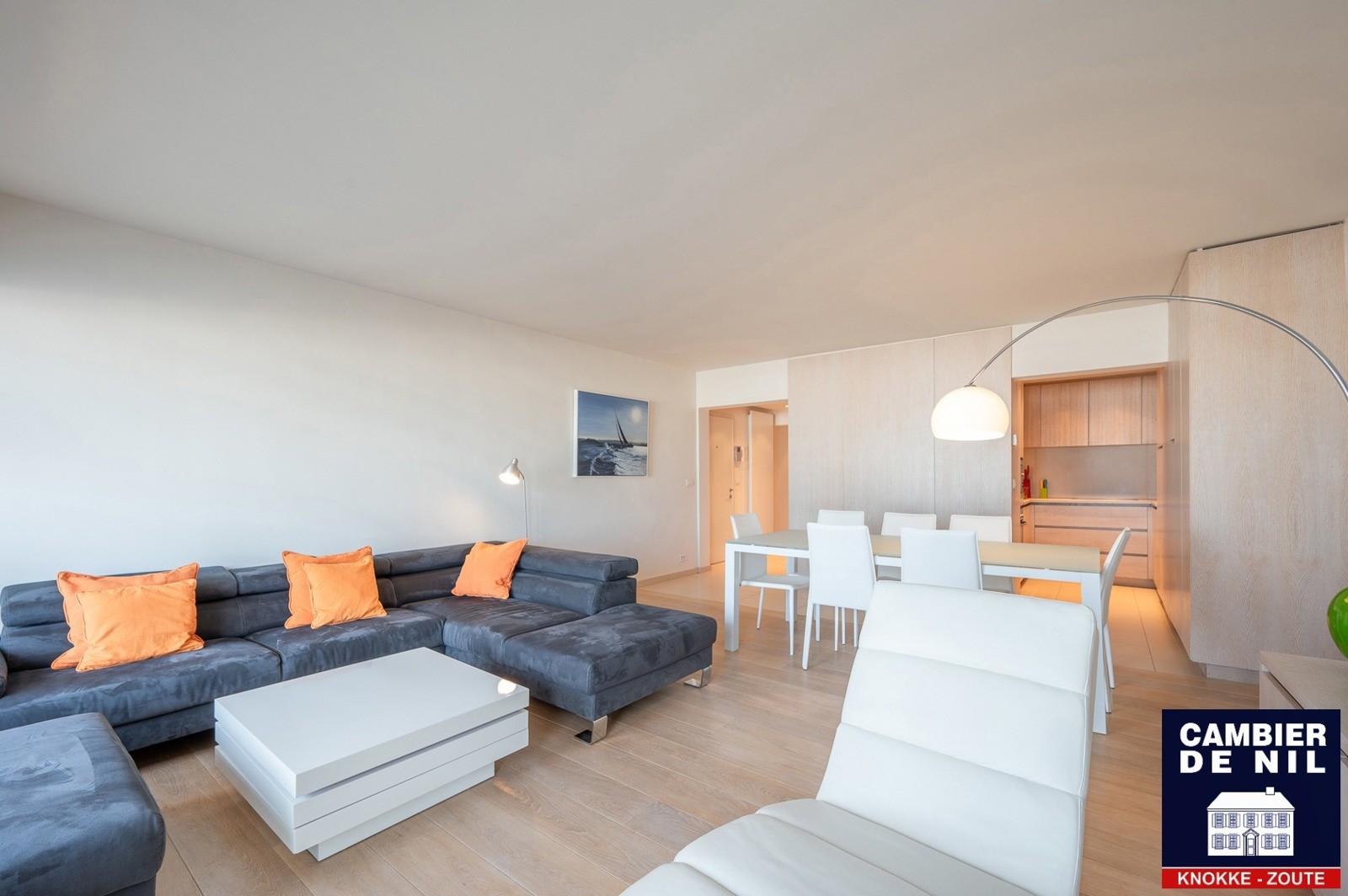 MEUBLÉ : Appartement spacieux avec vue mer et 4 chambres à coucher à Duinbergen ! 2