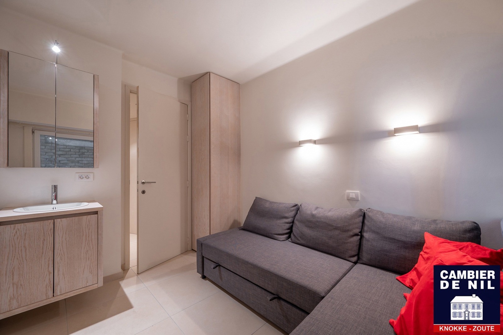 MEUBLÉ : Appartement spacieux avec vue mer et 4 chambres à coucher à Duinbergen ! 12