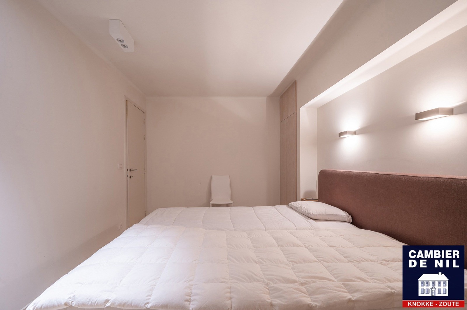 MEUBLÉ : Appartement spacieux avec vue mer et 4 chambres à coucher à Duinbergen ! 14