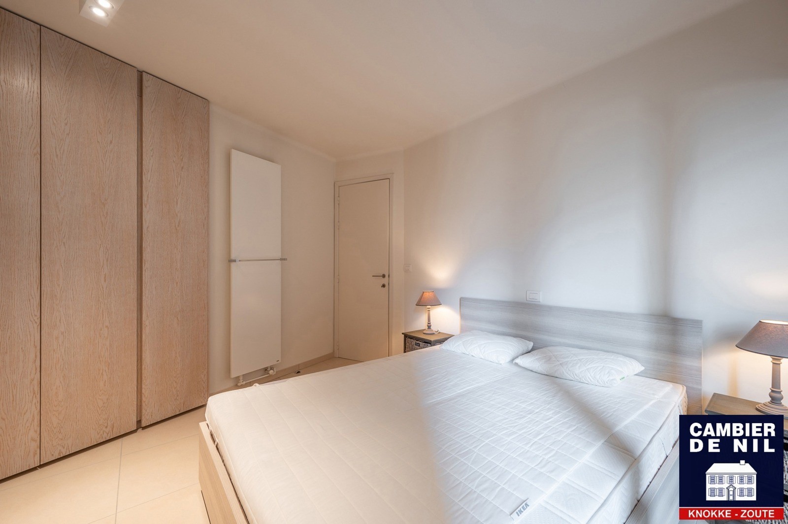 MEUBLÉ : Appartement spacieux avec vue mer et 4 chambres à coucher à Duinbergen ! 10