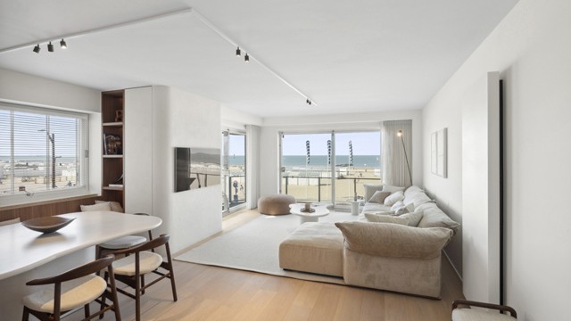 Appartment rénové avec vue frontael sur mer