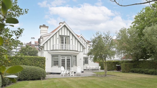 Belle villa Zoutoise dans un emplacement priviligié