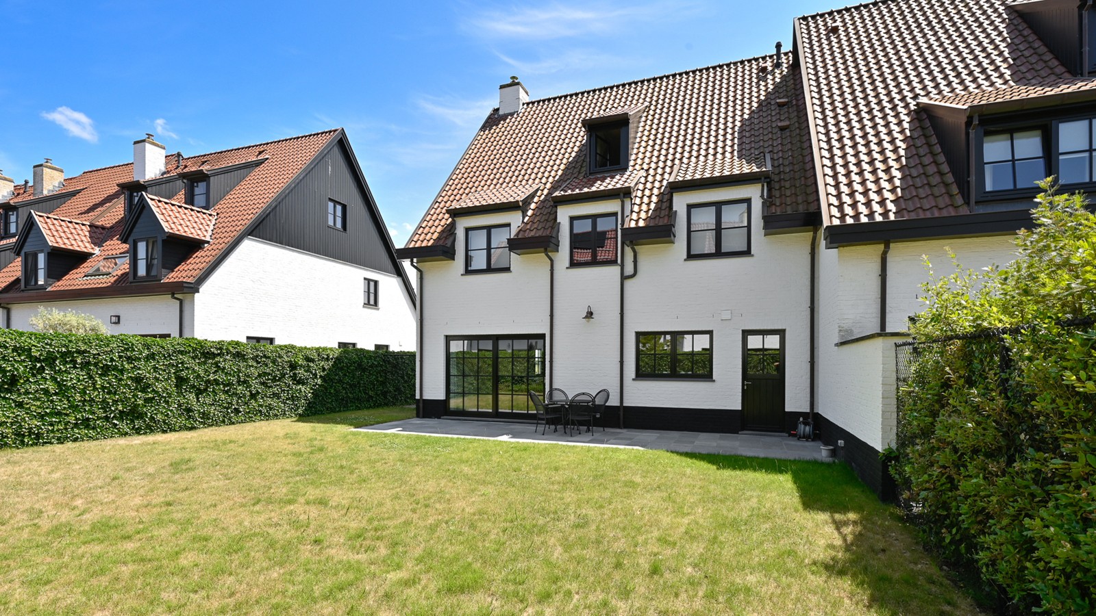 EXCLUSIEF: Prachtige woning gelegen in woonerf Middelhoek