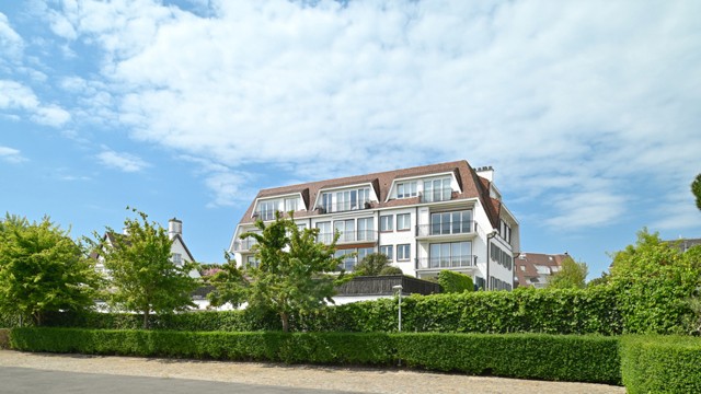 Zuidgericht appartement, rustig gelegen in het Zoute