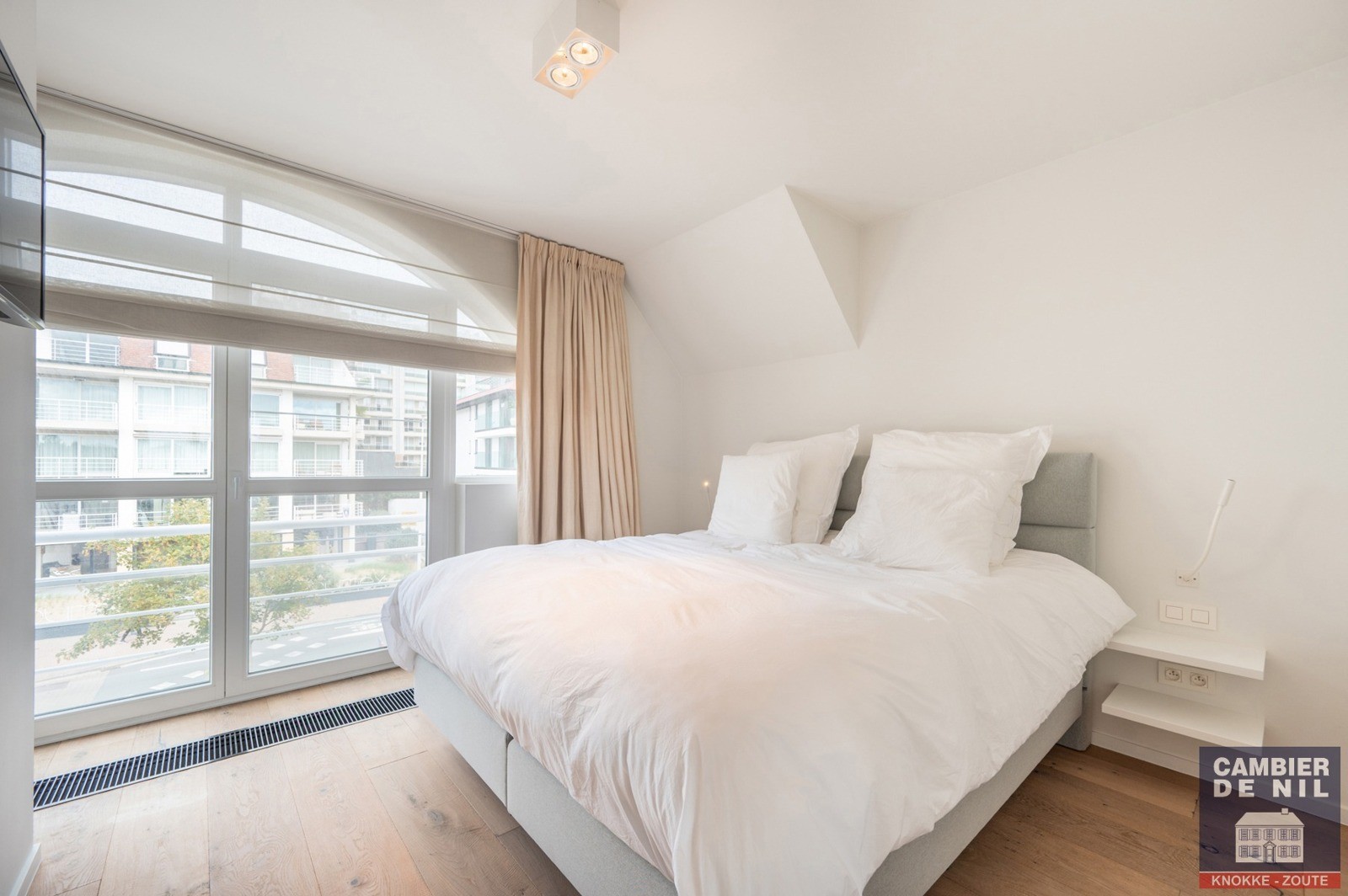 Instapklaar, ruim appartement met open zicht op de Approachgolf - Zoute 12