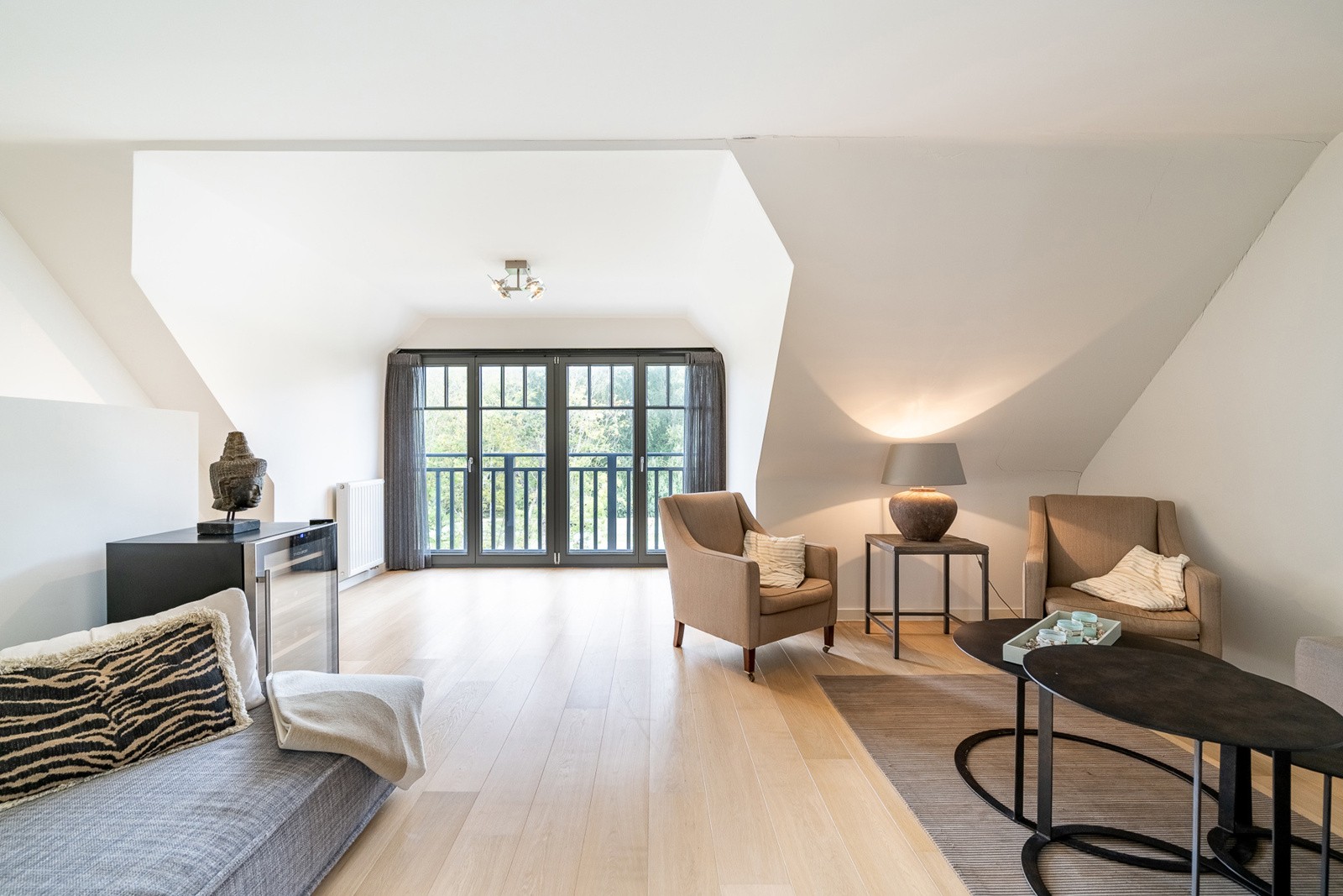 Instapklaar, gemeubeld appartement nabij de zeedijk te Duinbergen 1