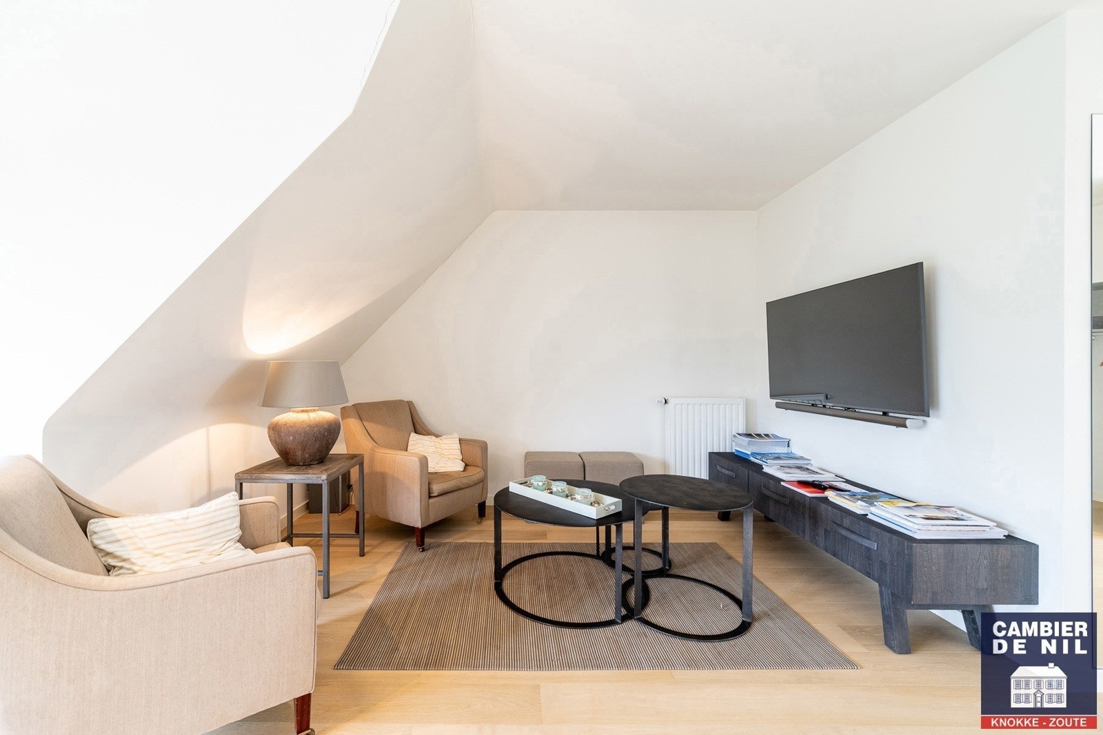 Instapklaar, gemeubeld appartement nabij de zeedijk te Duinbergen 3