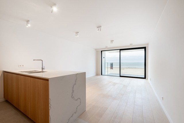 Nieuwbouwappartement met panoramisch zeezicht 