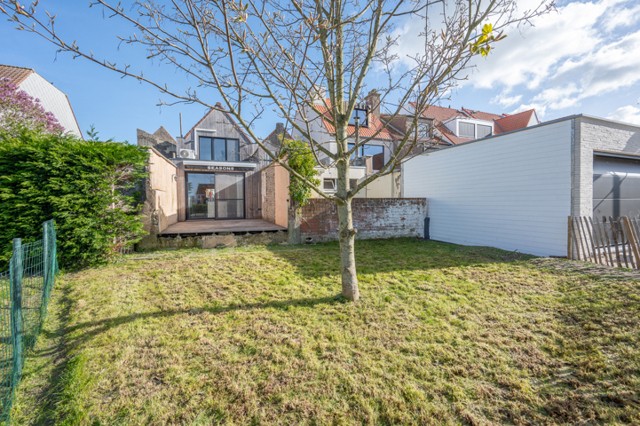 Volledig vernieuwde, gezellige woning
