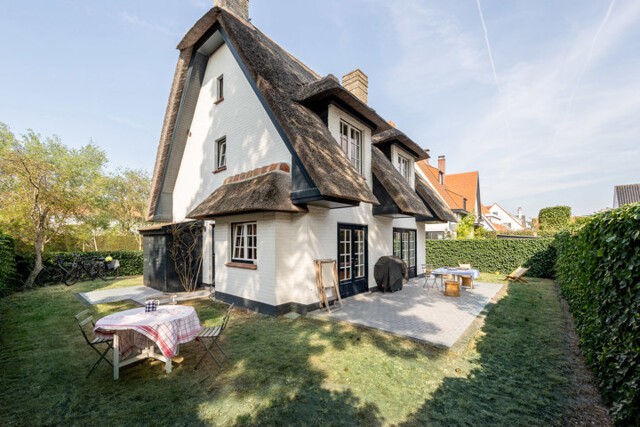 Prachtig gerenoveerde villa aan de rand van het Zoute.