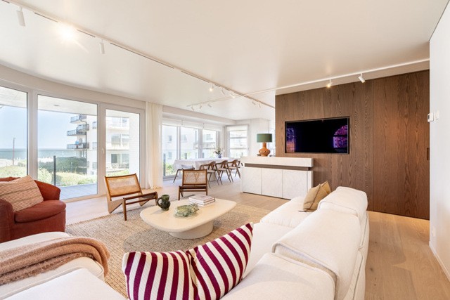 Appartement élégamment rénové avec vue sur la mer au Zoute