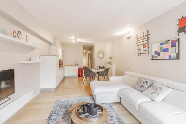 Appartement meublé près de la place du Triangle