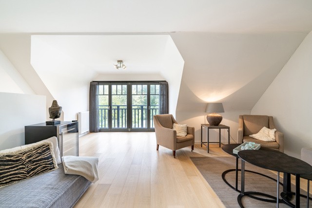 Appartement meublé prêt à emménager près de la digue à Duinbergen