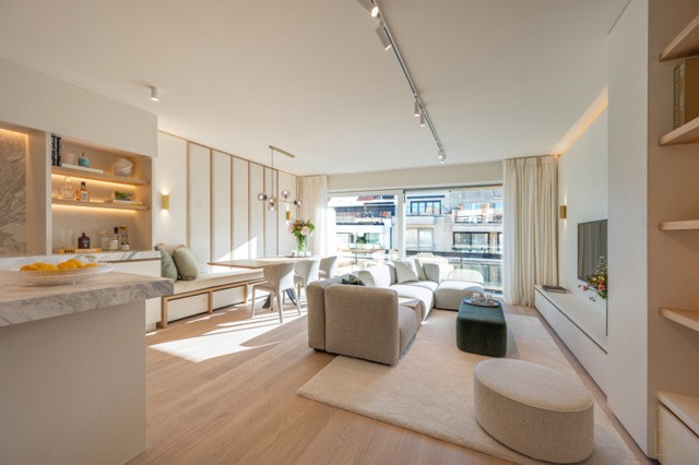 Tijdloos gerenoveerd appartement op wandelafstand van de zee