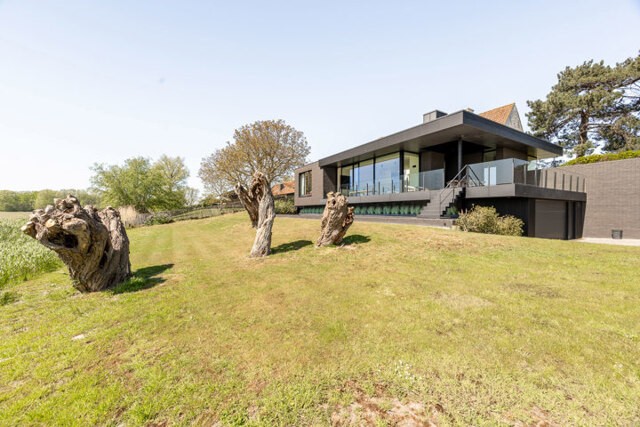 Luxueus gerenoveerde hoeve nabij het Oosthoekplein